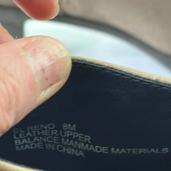 El Rino Tan Leather Heeled Ankle Booties - Picture 9 of 10